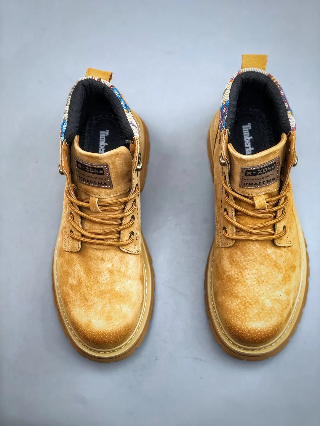 Local pickup 💰 520 supports store Timberland/Timberland classic 25ss new low-top (plus velvet) classic re-creation, brand new upgrade, Guangdong factory quality, original box and original packaging. The fabric is made of Italian 🇮🇹 top frosted mesh. It is paired with anti-odor and anti-corrosion genuine leather latex insoles to give you a perfect wearing experience. High-quality and durable, a must-have for sportsmen. Specially designed to handle handsomeness. High-quality and first-class foot feel. Exclusive supply Official item number: TB23066 Size: 39 40 41 42 43 44